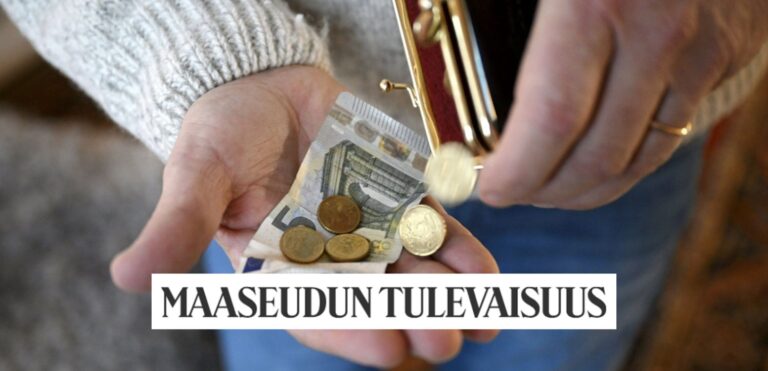 Henkilön kädessä käteistä rahaa ja kukkaro